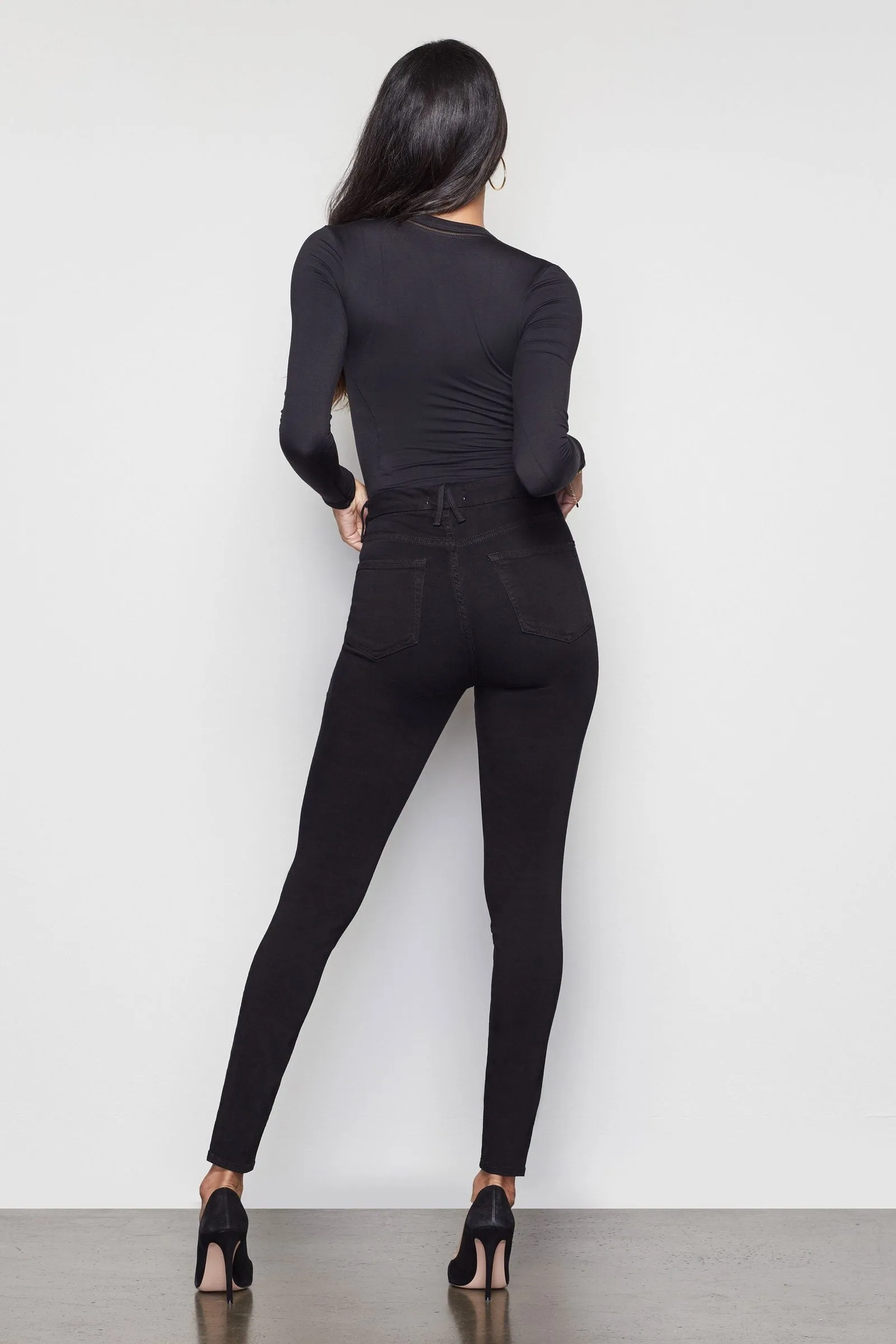 Good American - Good Waist in Black