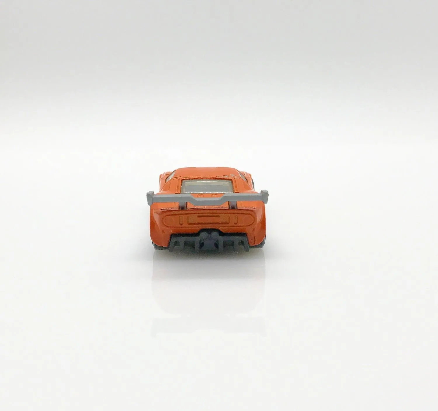 Hot Wheels Orange Ford GT LM (2011)