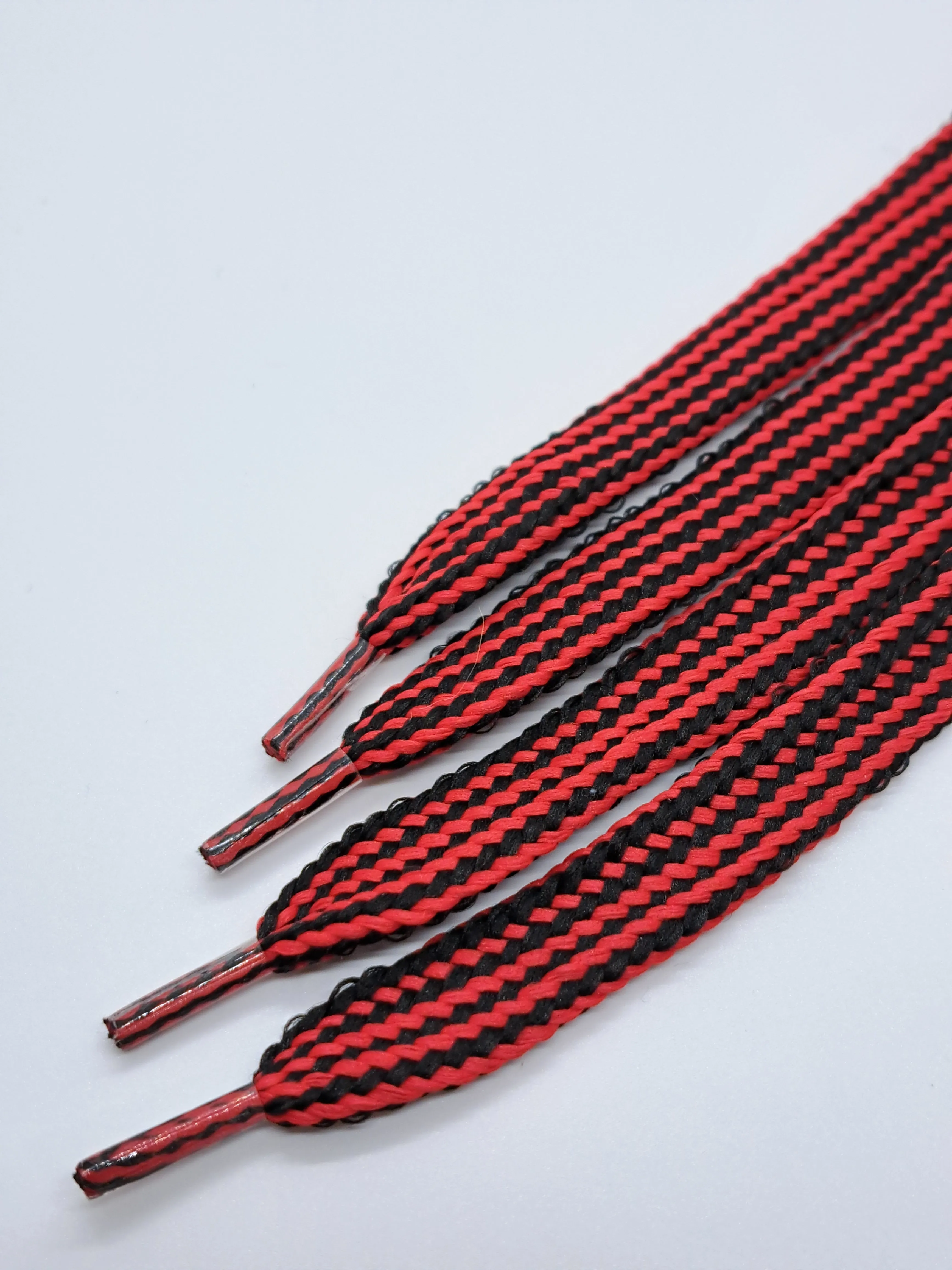 Mid Width Stripe Shoelaces - Black and Red