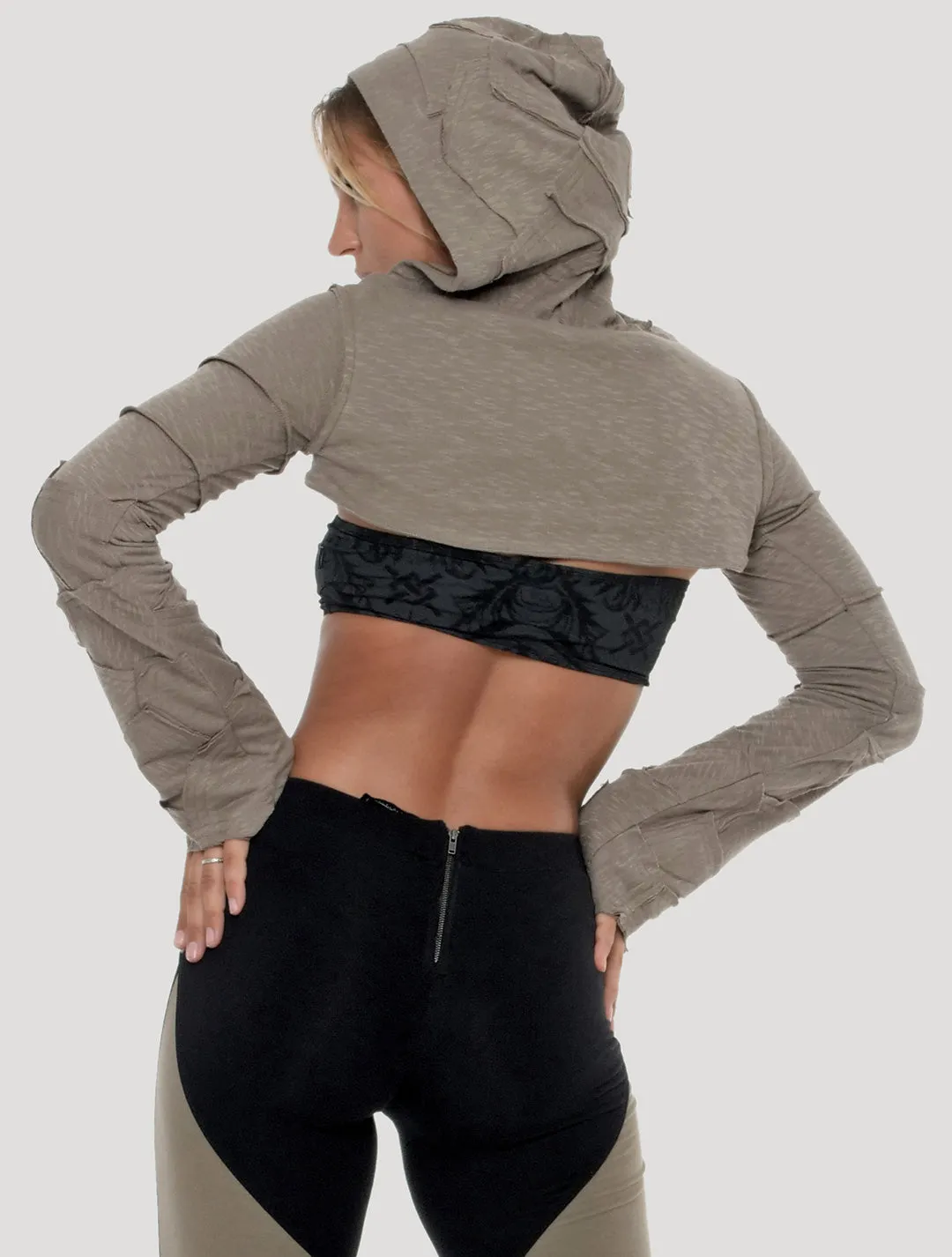 Pecoa Hooded Shrug