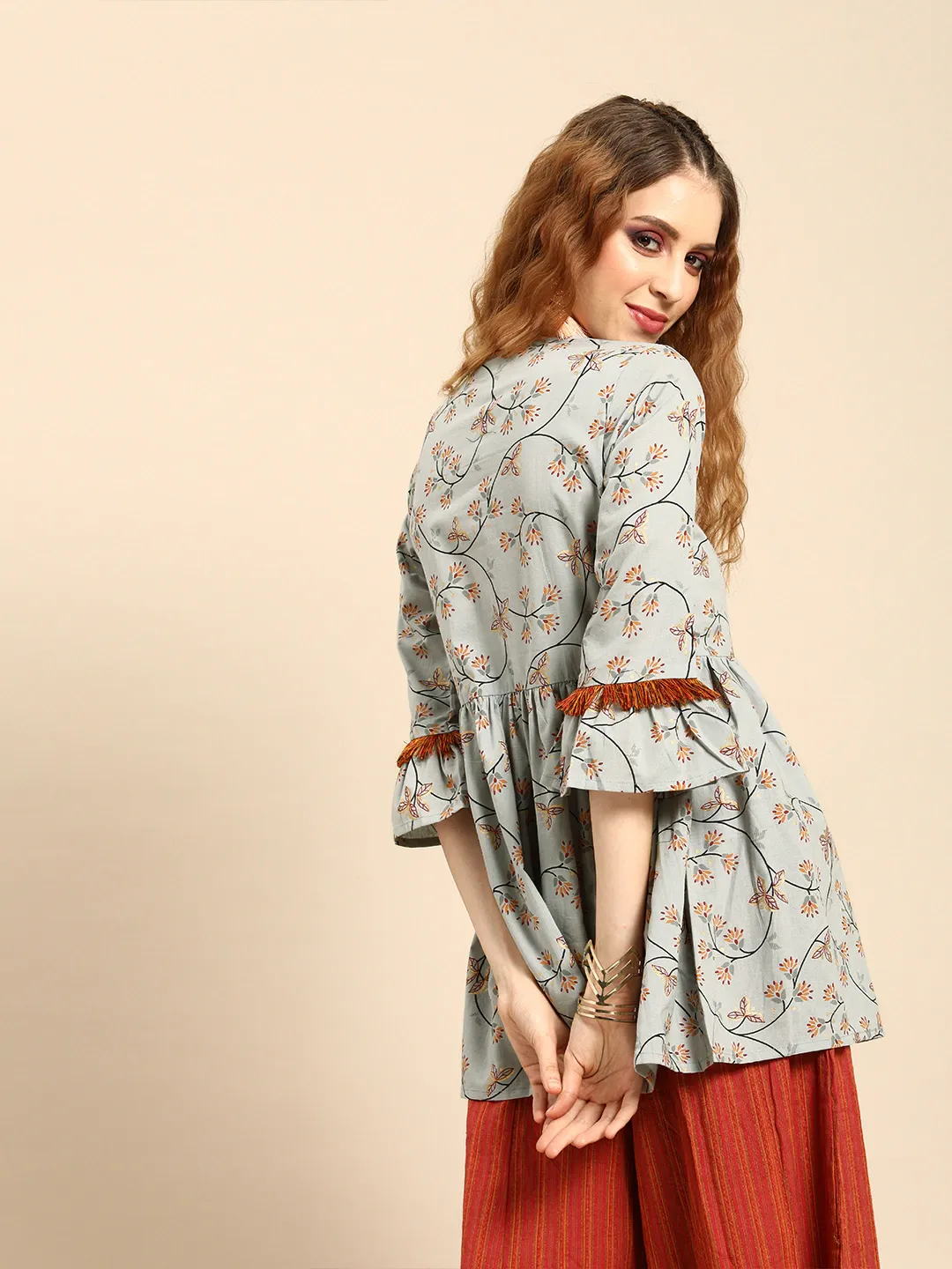 Women Grey  Printed Flared Floral Knitted Pure Cotton Kurti